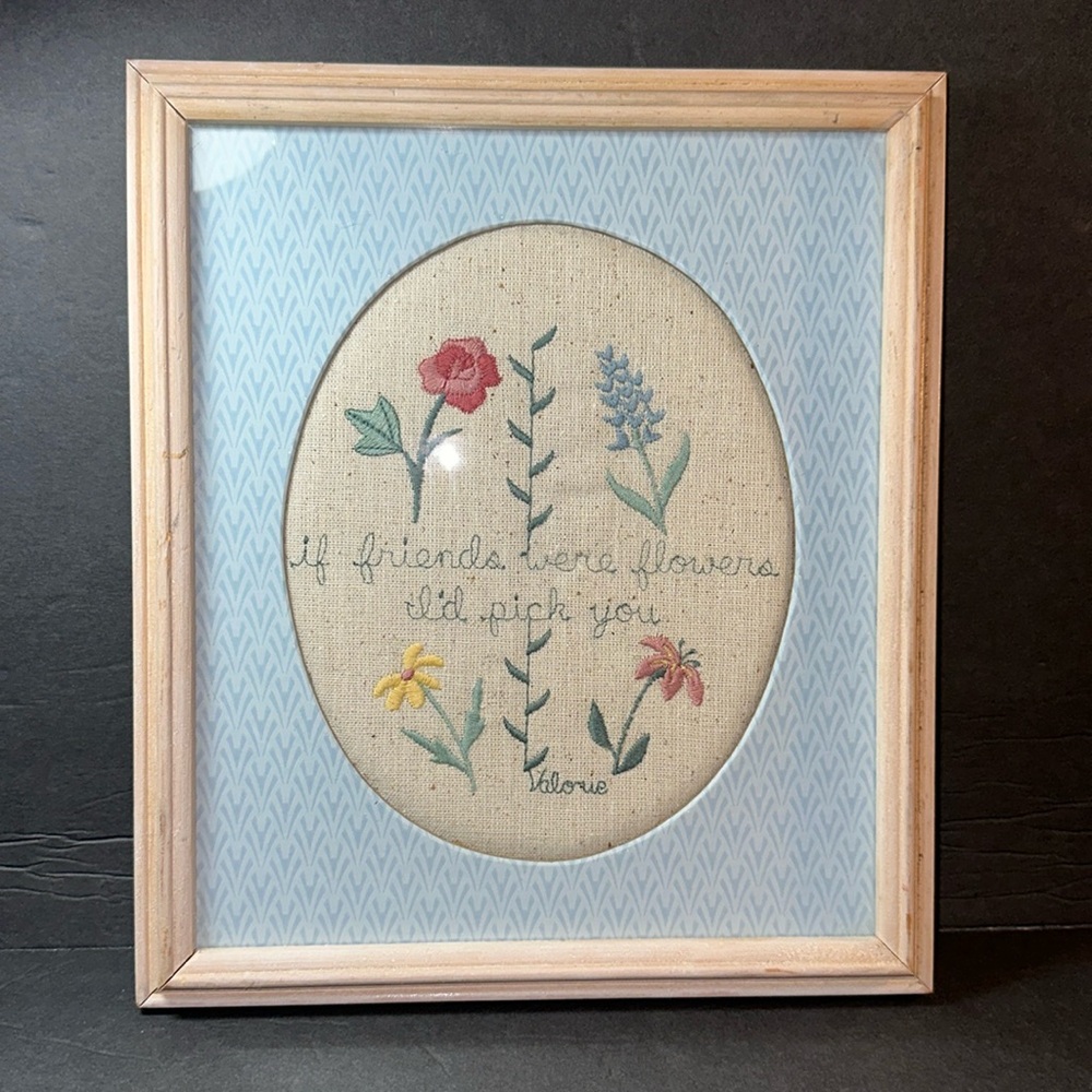 Vintage Valories Folk Art Appliqué needlework print